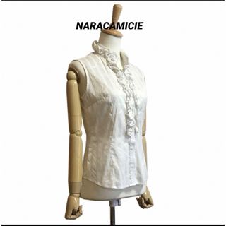 ナラカミーチェ(NARACAMICIE)のNARACAMICIE サテンストライプ ノースリーブ フリルブラウス(シャツ/ブラウス(半袖/袖なし))