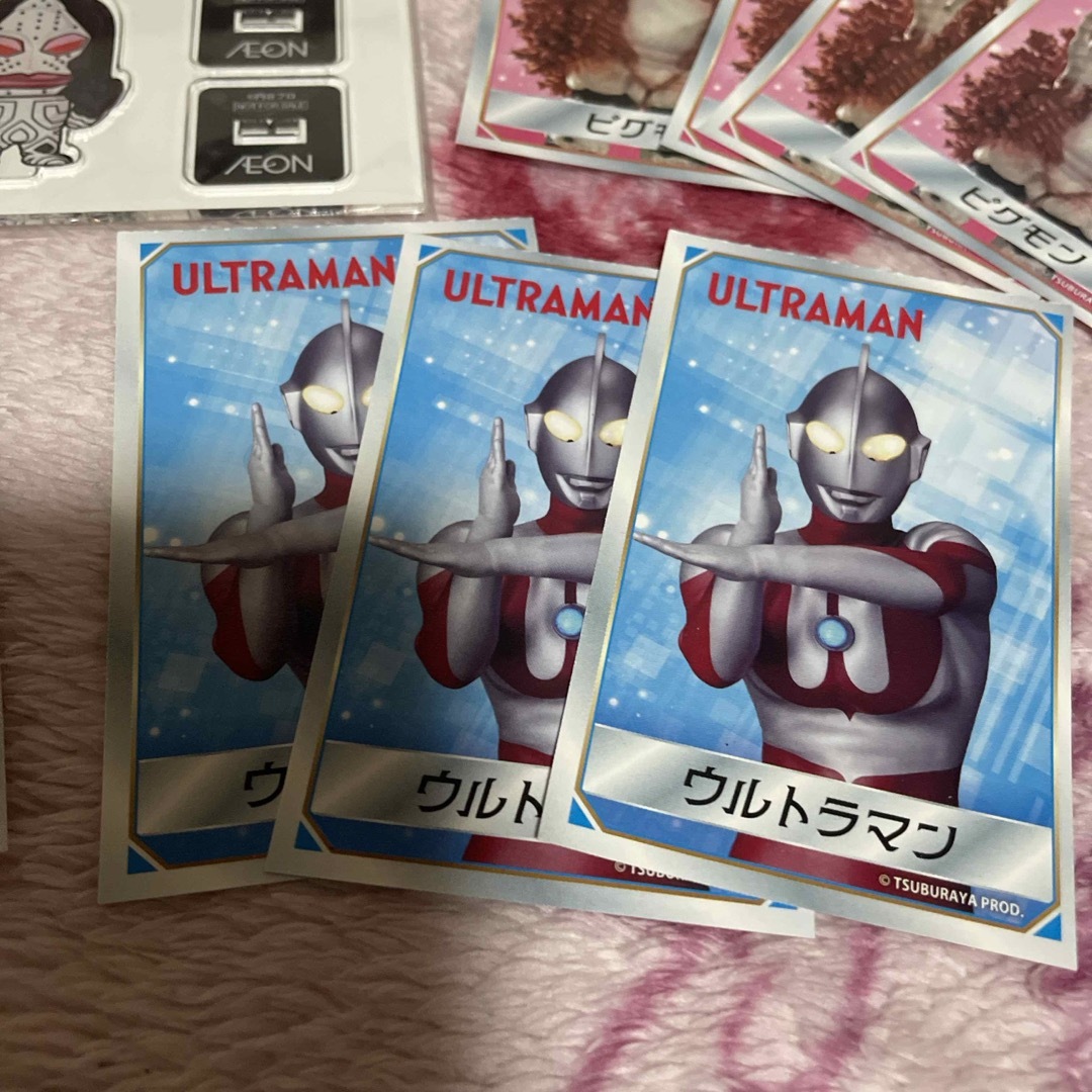 AEON(イオン)のウルトラマン アクリルスタンド＆ステッカー＆カード エンタメ/ホビーのおもちゃ/ぬいぐるみ(キャラクターグッズ)の商品写真