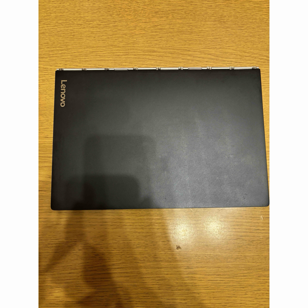 Lenovo(レノボ)のlenovo YOGA BOOK  ヨガブック Windows 10  スマホ/家電/カメラのPC/タブレット(ノートPC)の商品写真