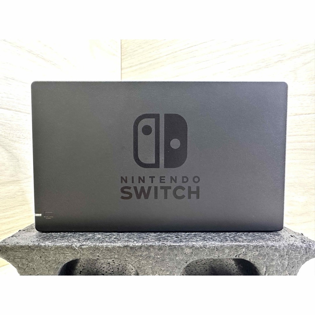 Nintendo Switch(ニンテンドースイッチ)の極上美品！Nintendo Switch本体一式完全品 エンタメ/ホビーのゲームソフト/ゲーム機本体(家庭用ゲーム機本体)の商品写真