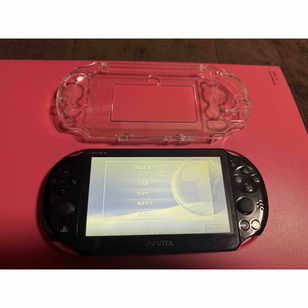 PlayStation Vita(プレイステーションヴィータ)のvita   ピンクブラック　1番 エンタメ/ホビーのゲームソフト/ゲーム機本体(携帯用ゲーム機本体)の商品写真