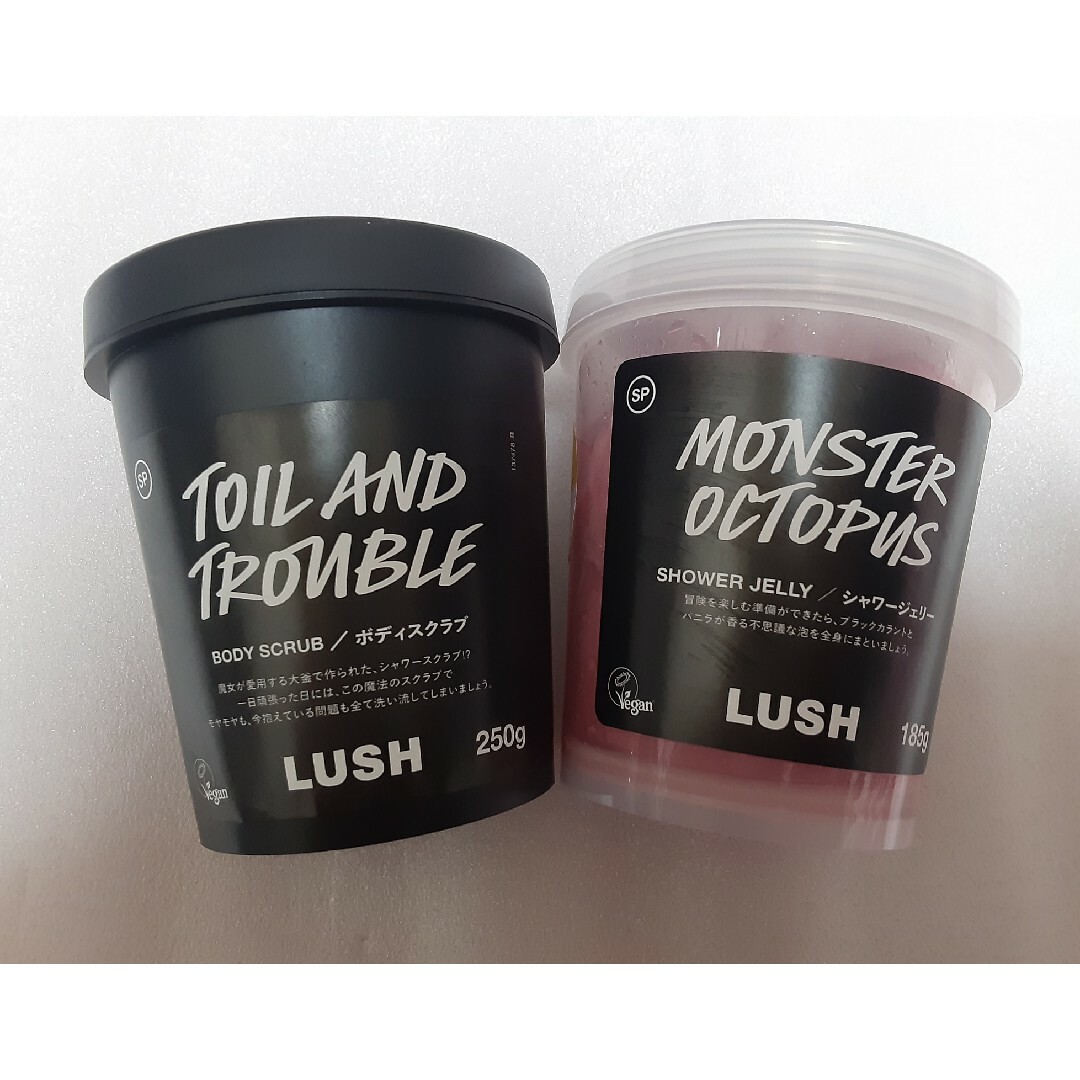 LUSH(ラッシュ)のLUSH⭐シャワージェリー&シャワースクラブ コスメ/美容のボディケア(ボディソープ/石鹸)の商品写真