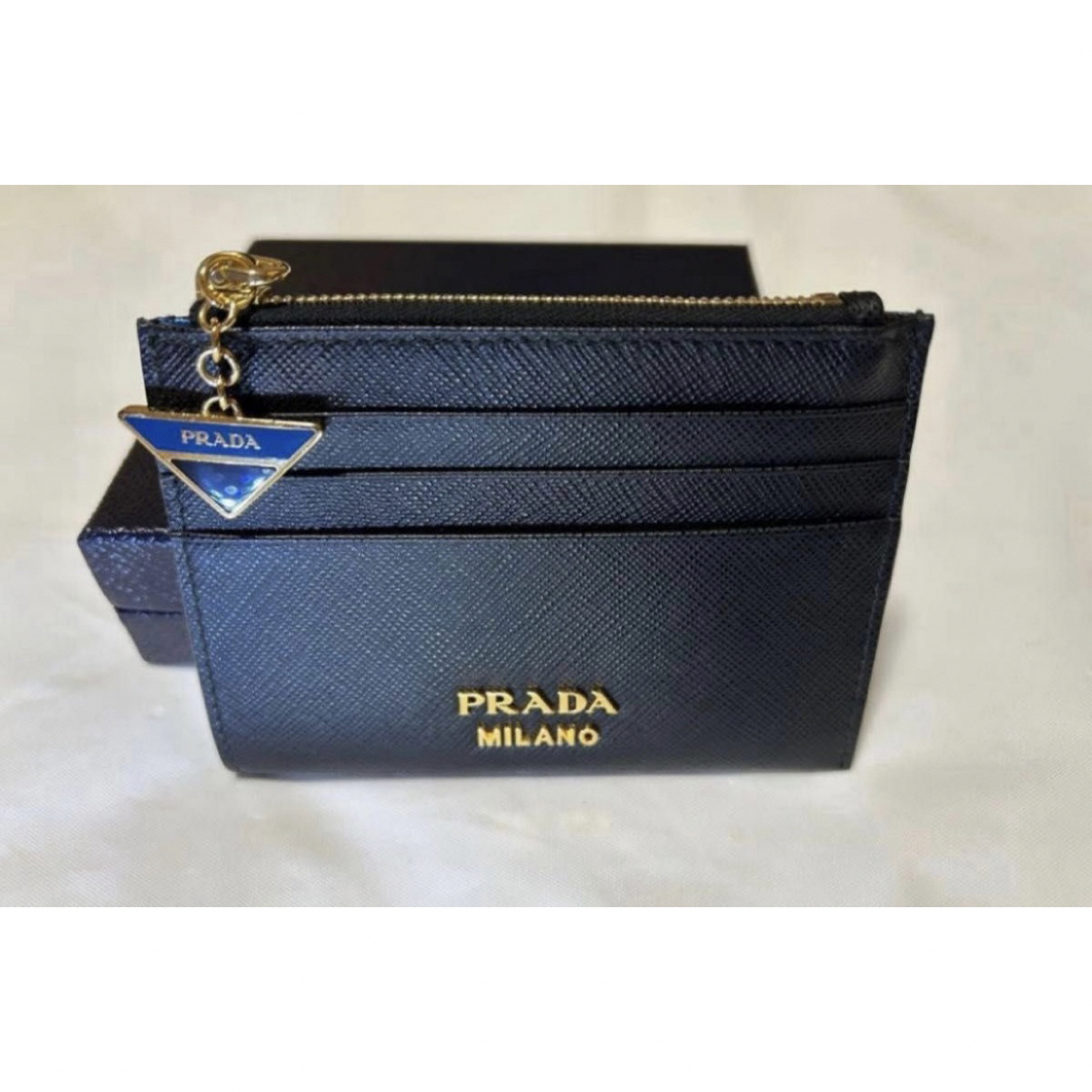 PRADA(プラダ)のPRADA  プラダ コインケース カードケース  (ブラック×ブルー) レディースのファッション小物(コインケース)の商品写真