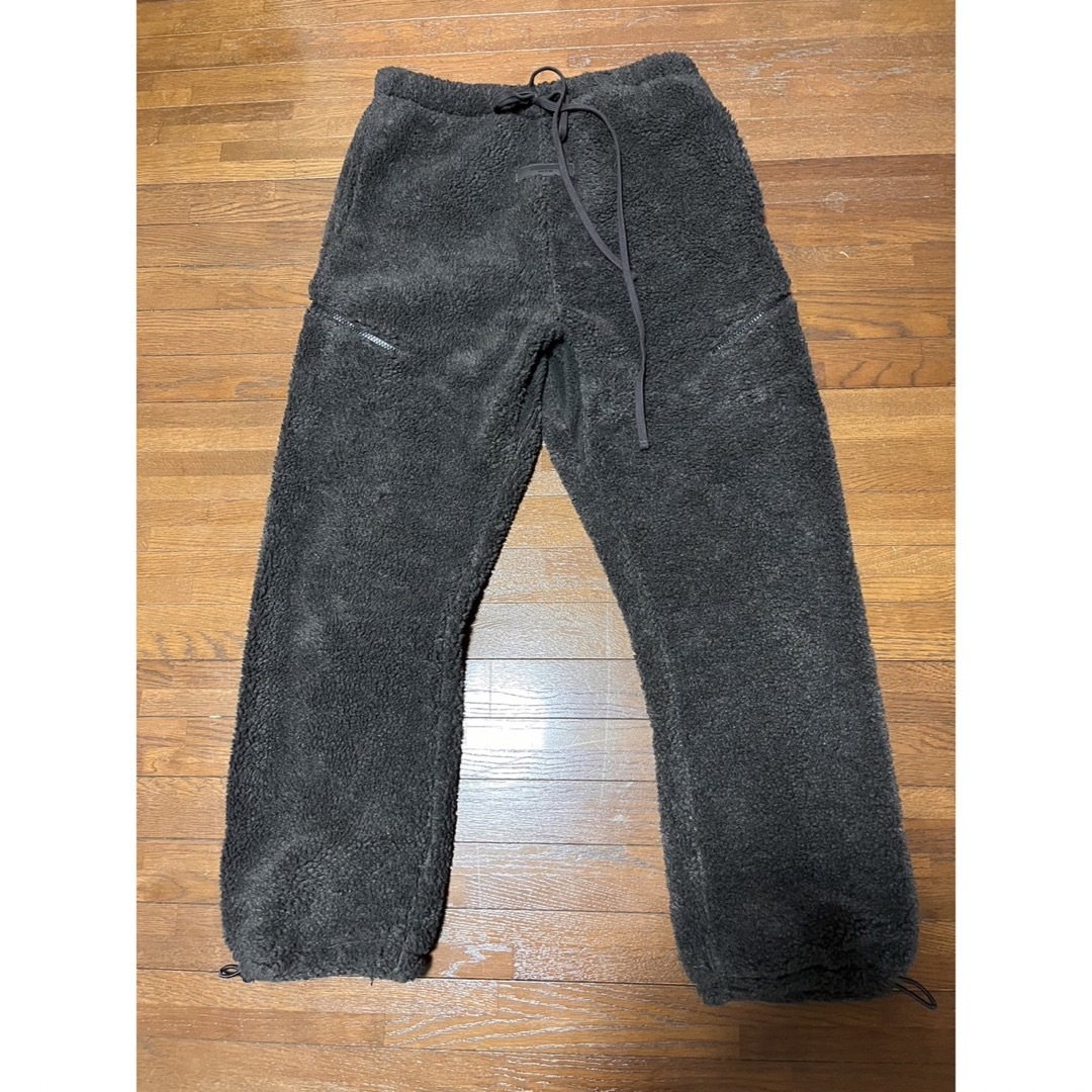 FEAR OF GOD(フィアオブゴッド)のFOG エッセンシャルズ  POLAR FLEECE セットアップ メンズのトップス(パーカー)の商品写真