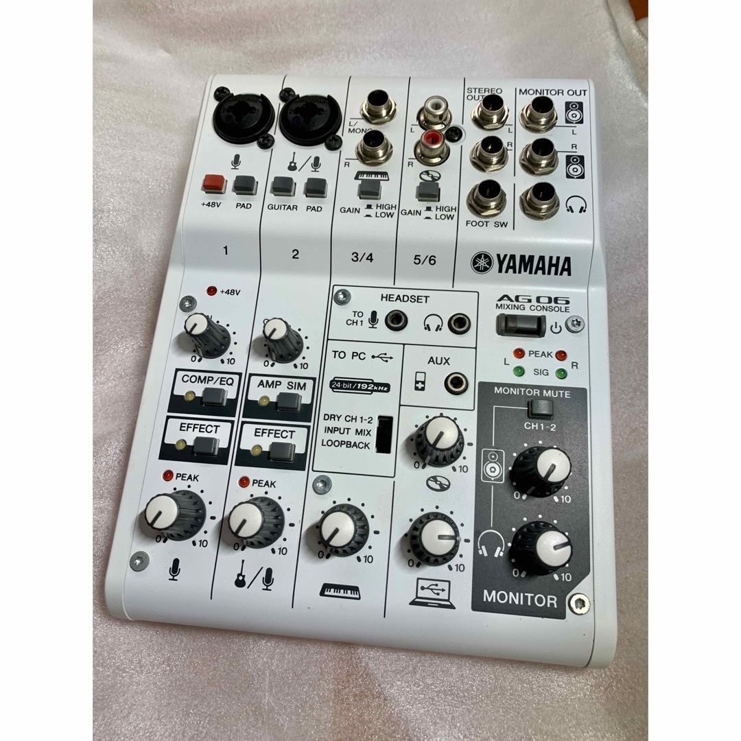 ヤマハ(ヤマハ)のYAMAHA AG06 WHITE オーディオインターフェース 楽器のDTM/DAW(オーディオインターフェイス)の商品写真