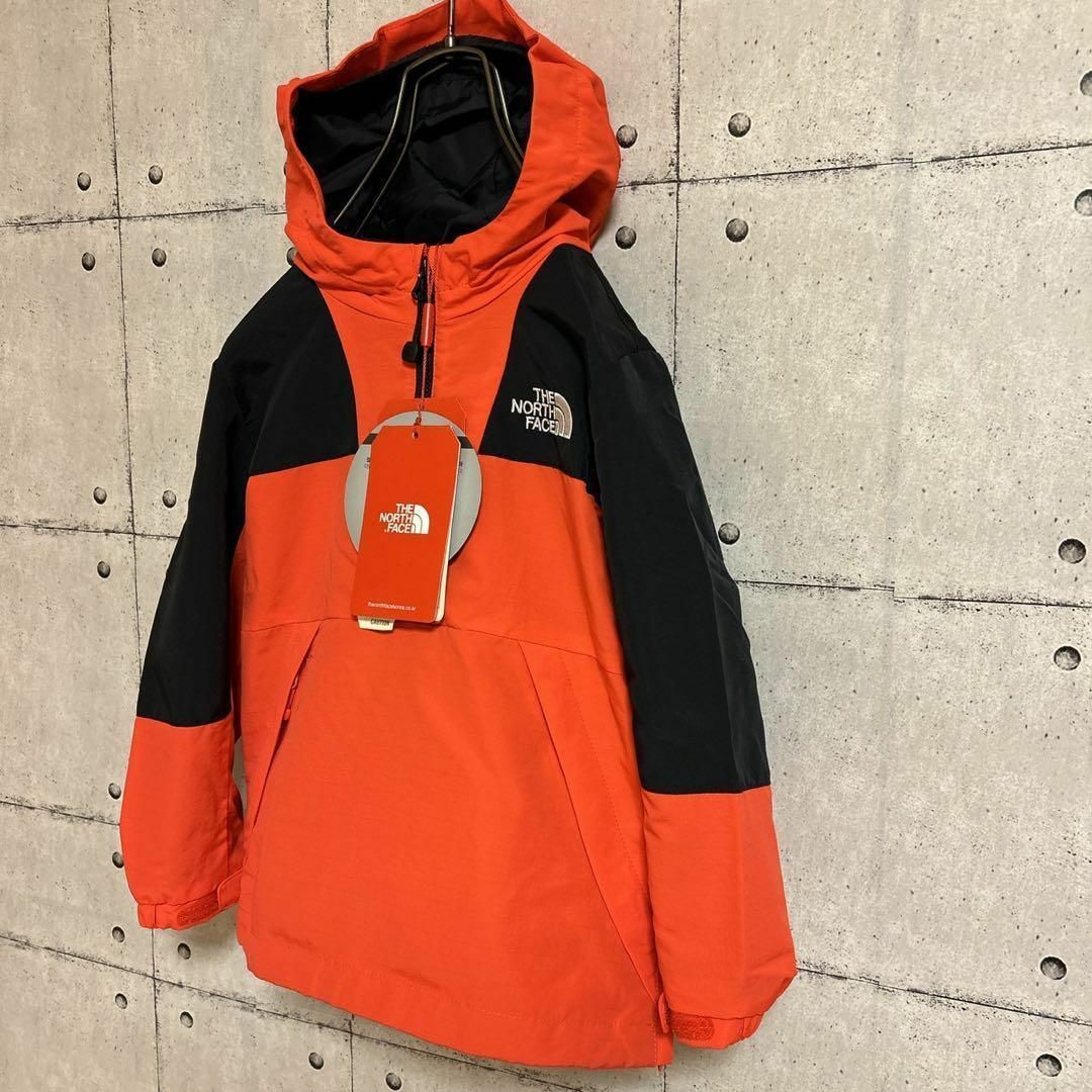 THE NORTH FACE(ザノースフェイス)の【新品】ノースフェイス　マウンテンパーカー　レッド　ブラック　キッズ110 キッズ/ベビー/マタニティのキッズ服男の子用(90cm~)(ジャケット/上着)の商品写真