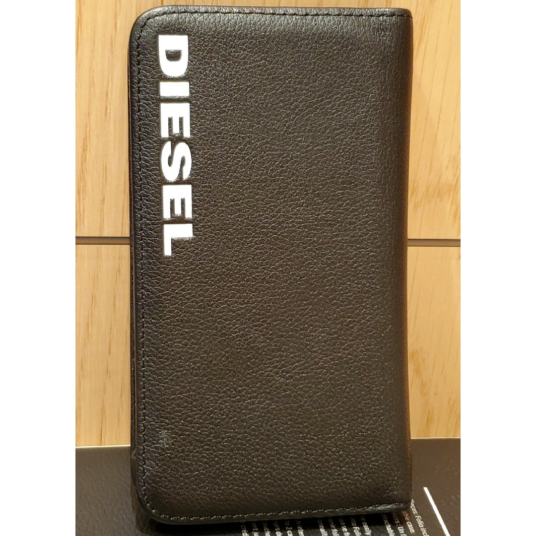 DIESEL(ディーゼル)の【未使用】DIESEL   iPhoneXRケース 2018年 6.1 手帳型 スマホ/家電/カメラのスマホアクセサリー(iPhoneケース)の商品写真