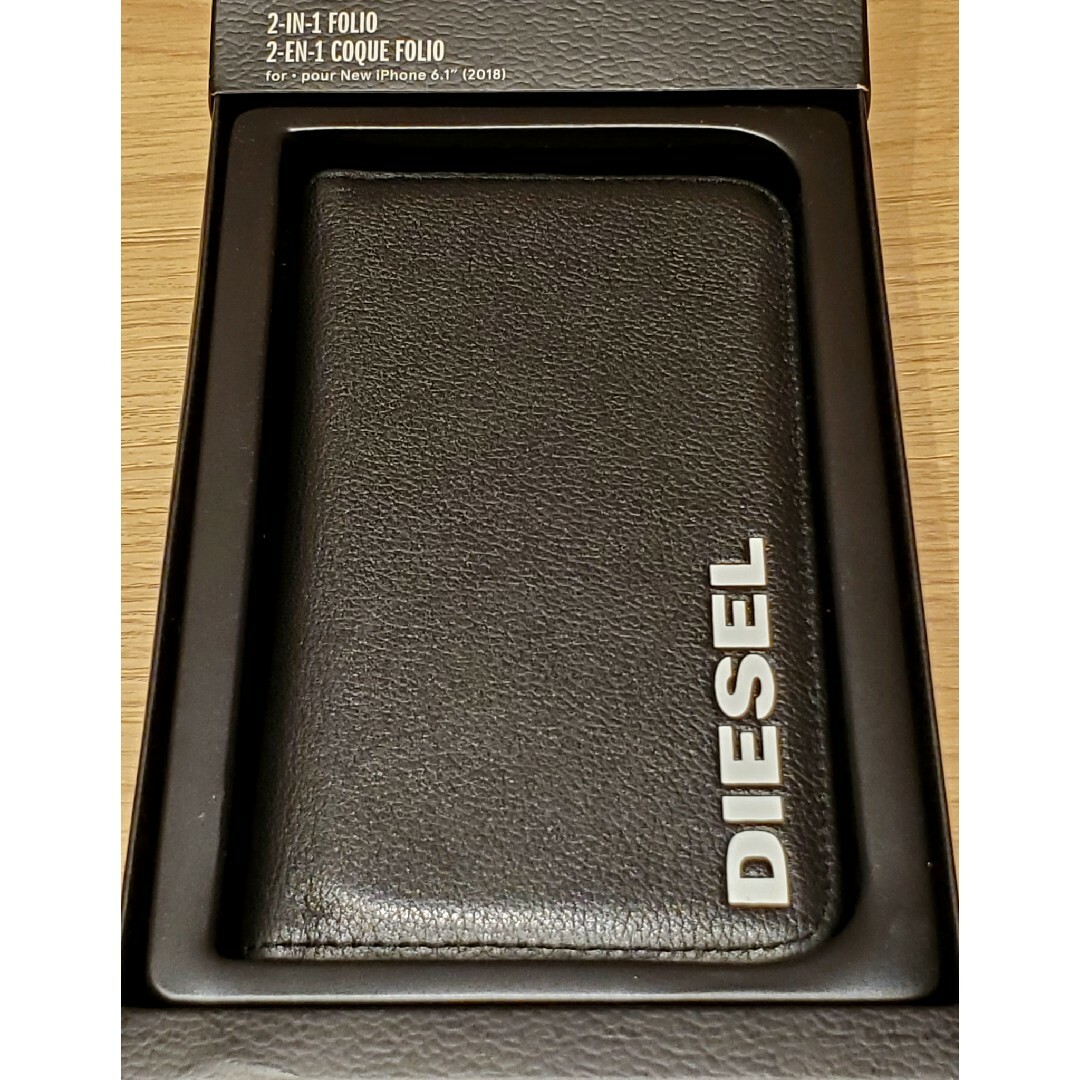 DIESEL(ディーゼル)の【未使用】DIESEL   iPhoneXRケース 2018年 6.1 手帳型 スマホ/家電/カメラのスマホアクセサリー(iPhoneケース)の商品写真