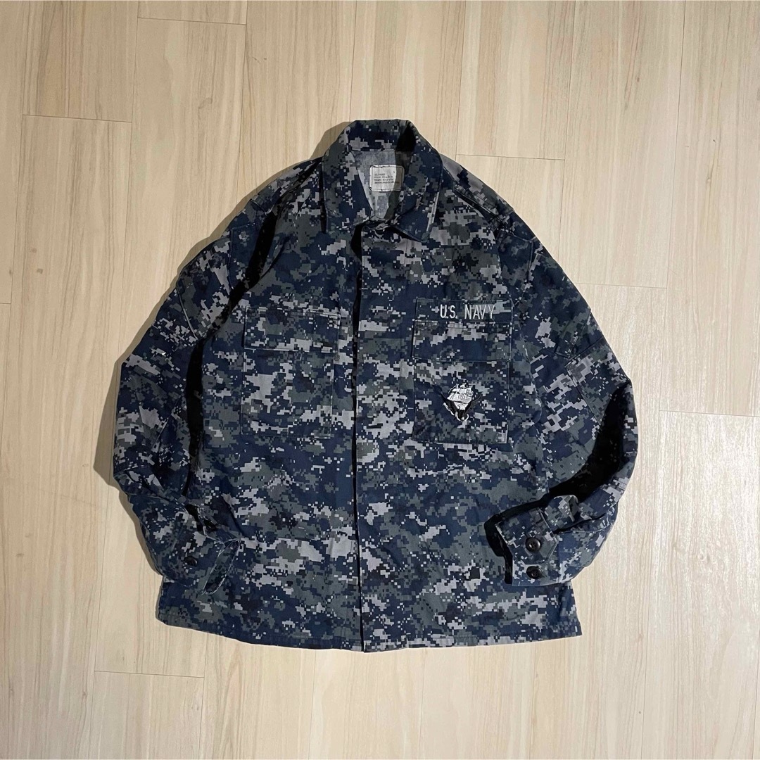 US NAVY ミリタリー　デジタルカモ　NWU UTILITY JACKET メンズのジャケット/アウター(ミリタリージャケット)の商品写真