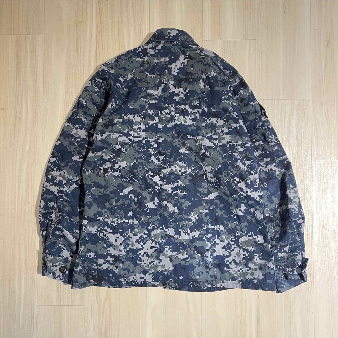 US NAVY ミリタリー　デジタルカモ　NWU UTILITY JACKET メンズのジャケット/アウター(ミリタリージャケット)の商品写真