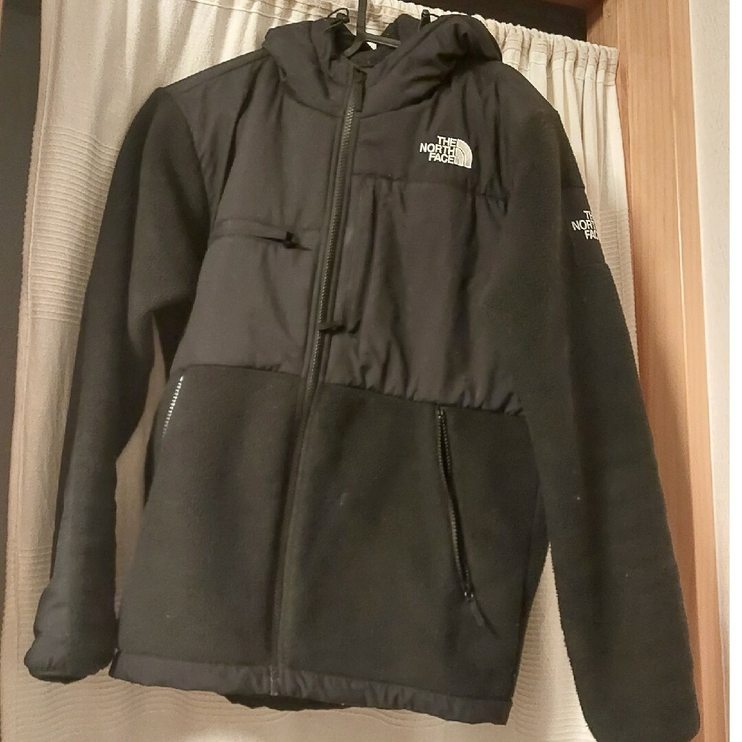 THE NORTH FACE(ザノースフェイス)のTHENORTHFACE　デナリーフーディ　Sサイズ メンズのジャケット/アウター(マウンテンパーカー)の商品写真