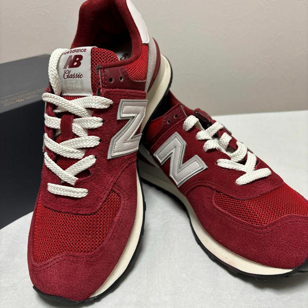 574（New Balance）(ゴーナナヨン)の新品　ニューバランス　U574WQ2 スニーカー　574 レッド　赤　26cm メンズの靴/シューズ(スニーカー)の商品写真