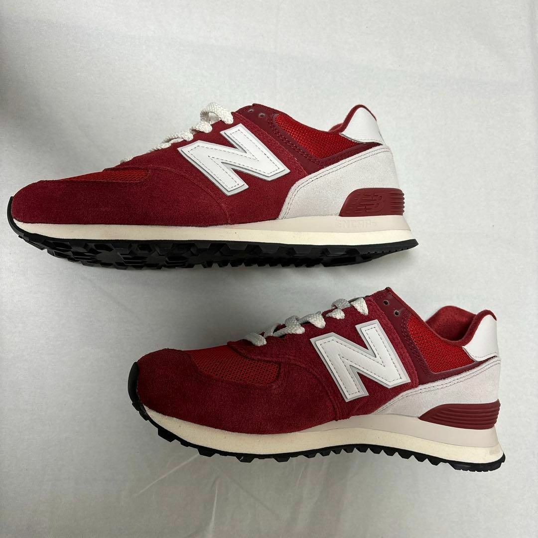 574（New Balance）(ゴーナナヨン)の新品　ニューバランス　U574WQ2 スニーカー　574 レッド　赤　26cm メンズの靴/シューズ(スニーカー)の商品写真