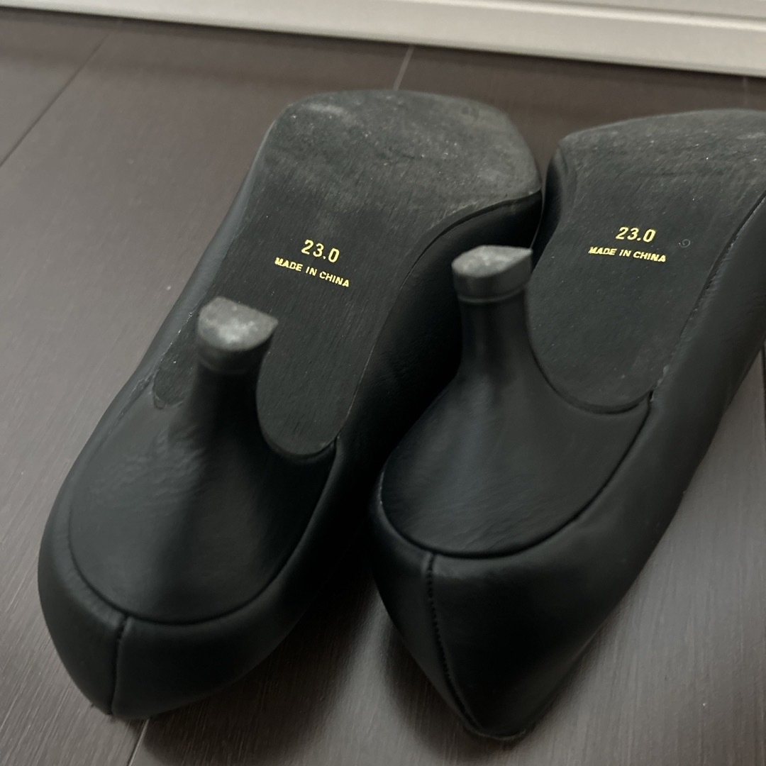 SESTO(セスト)のSESTO/ミドルヒールポインテッドトゥローファーパンプス/ブラック レディースの靴/シューズ(ハイヒール/パンプス)の商品写真
