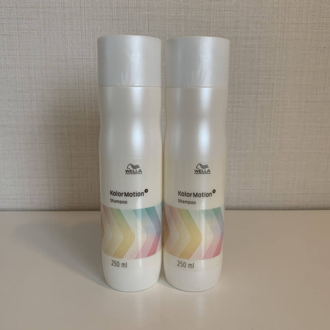 WELLA(ウエラ)のWELLA カラーモーションシャンプー 250ml 2個セット コスメ/美容のヘアケア/スタイリング(シャンプー)の商品写真