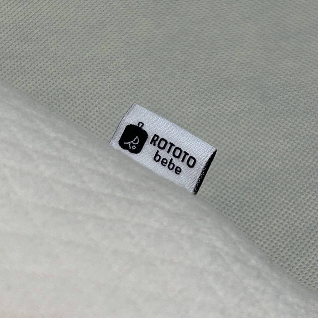 ROTOTO(ロトト)のROTOTOクッション ロトトクッション（袋、洗い替えカバー付） キッズ/ベビー/マタニティの寝具/家具(その他)の商品写真