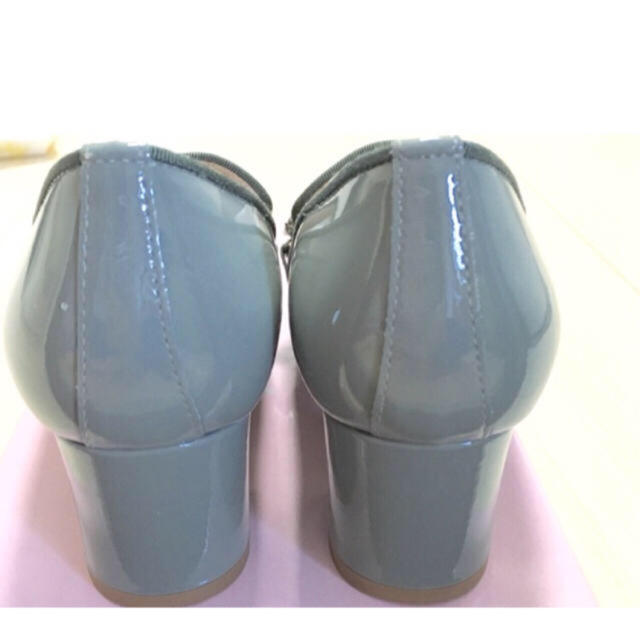 DIANA(ダイアナ)のMKry様専用　ダイアナ ビジュー エナメル パンプス 22.5センチ レディースの靴/シューズ(ハイヒール/パンプス)の商品写真