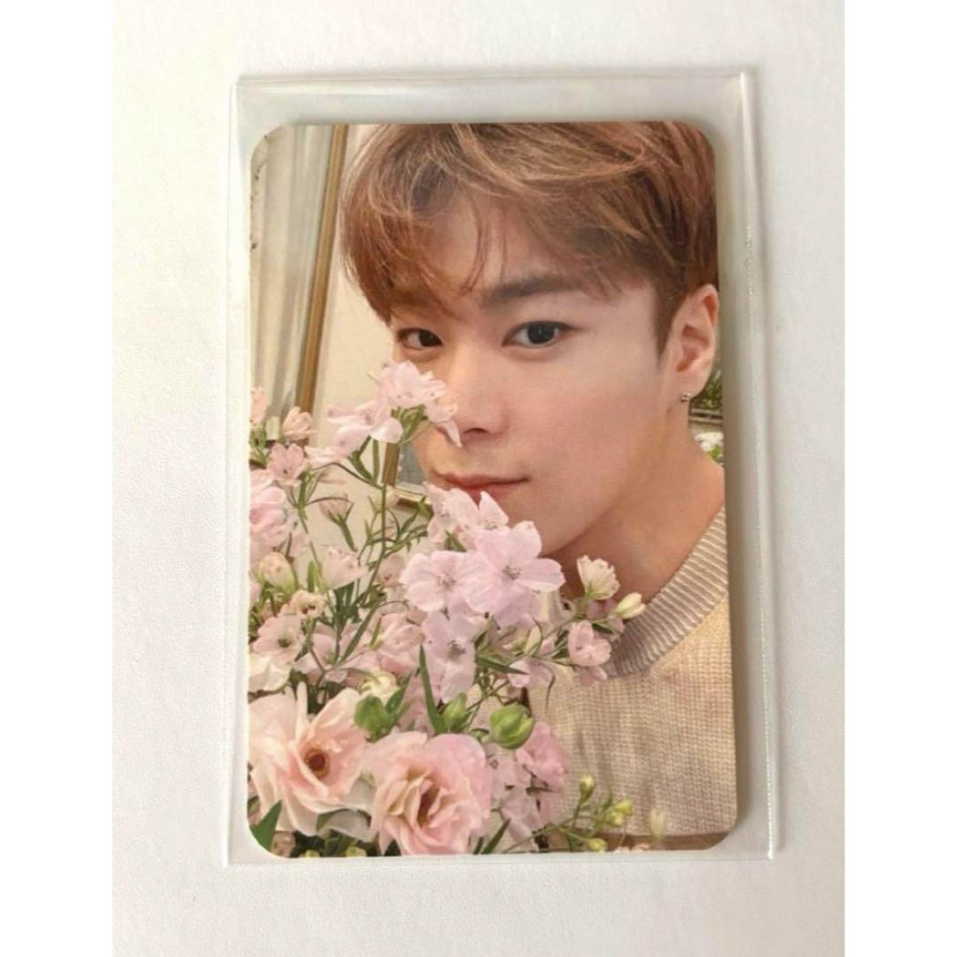 ASTRO - ⑤ ASTRO one&onlyムンビン 封入トレカ moonbin 문빈の ASTRO - ⑤ ASTRO one&onlyムンビン 封入トレカ moonbin 문빈の