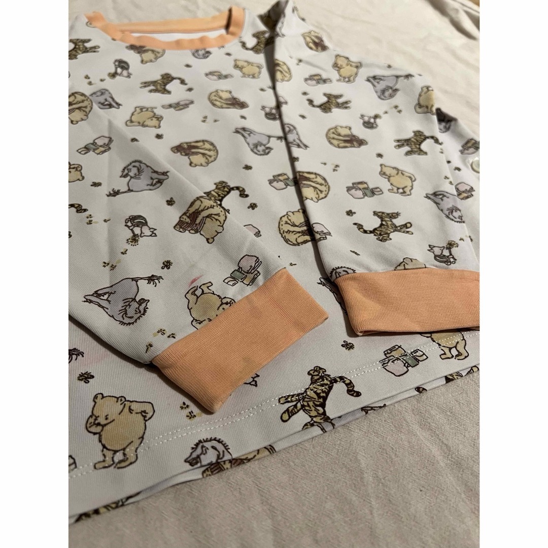 UNIQLO(ユニクロ)のClassic pooh /パジャマ キッズ/ベビー/マタニティのキッズ服男の子用(90cm~)(パジャマ)の商品写真