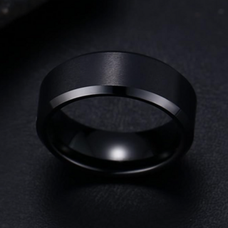 【RN133】リング　アクセサリー  　メンズ 　ブラック　黒　タングステン 　(リング(指輪))