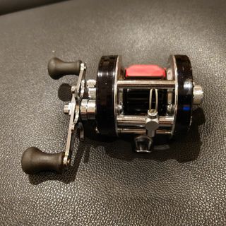 アブガルシア(AbuGarcia)のABU ambassdeur 5600c 復刻(リール)