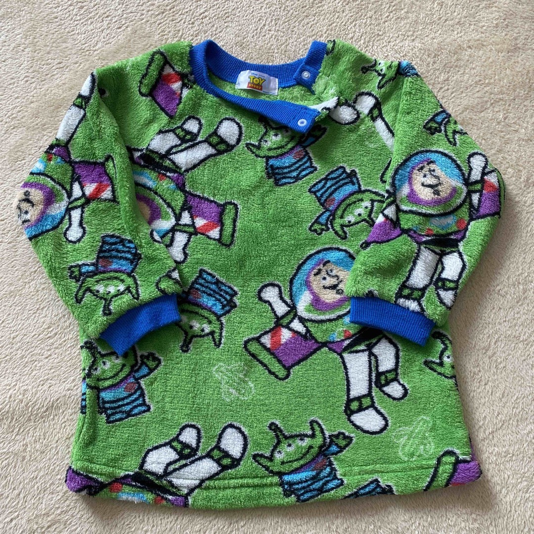 トイ・ストーリー(トイストーリー)のTOY STORY トイストーリー 冬ふわふわパジャマ　100cm キッズ/ベビー/マタニティのキッズ服男の子用(90cm~)(パジャマ)の商品写真