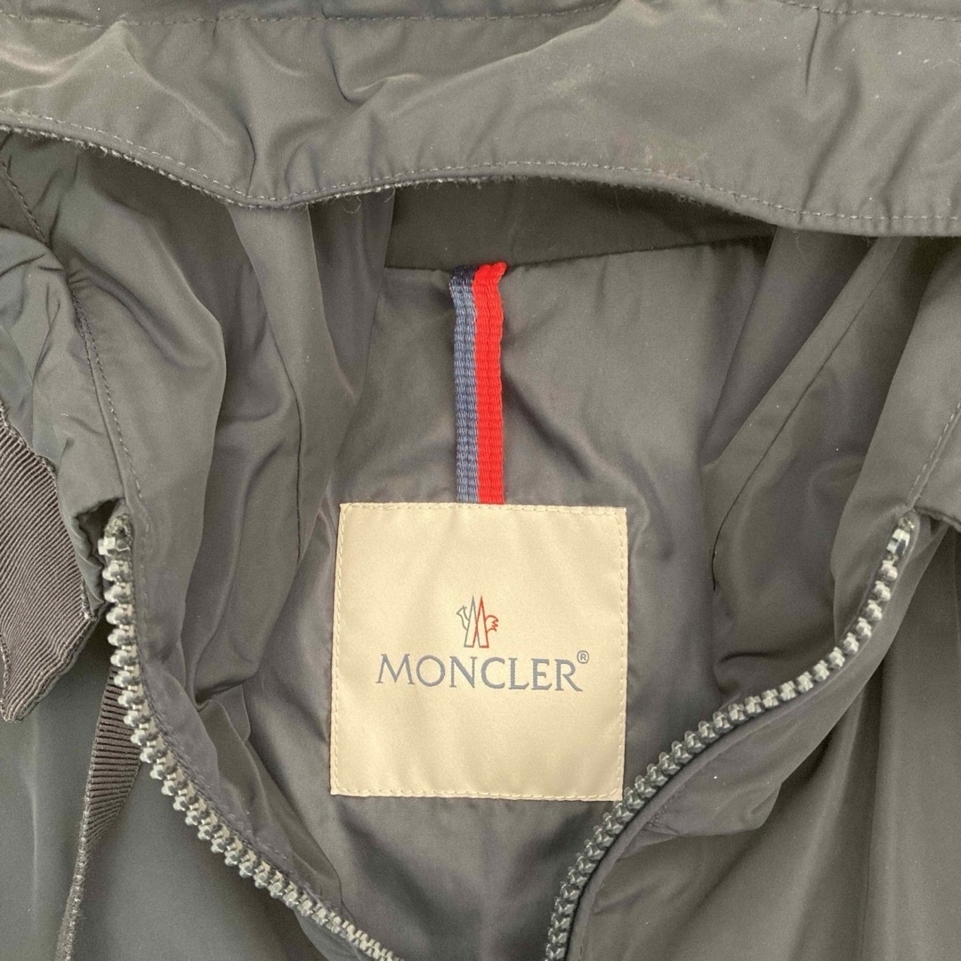 MONCLER(モンクレール)の最終早い者勝ち！売り切り！モンクレール　ナイロンパーカー　0 レディースのジャケット/アウター(その他)の商品写真