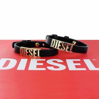 ディーゼル(DIESEL)のペアブレスレット お揃い ディーゼル レザーブレスレット ブランド おしゃれ メンズ レディース カップル 男性 女性 プレゼント ペアアクセサリー ペアジュエリー ペアギフト 誕生日 記念日 贈り物 (ブレスレット)