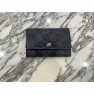 ルイヴィトン(LOUIS VUITTON)の★極美品★ルイヴィトン　黒ダミエ　キーケース※A.Mのイニシャル入り(キーケース)