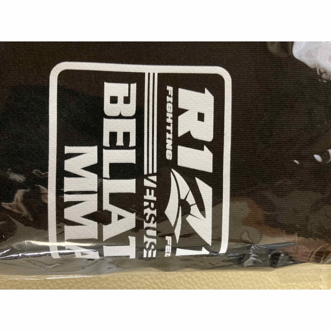 RIZIN✖️BELLATOR ジップアップパーカー スポーツ/アウトドアのスポーツ/アウトドア その他(格闘技/プロレス)の商品写真