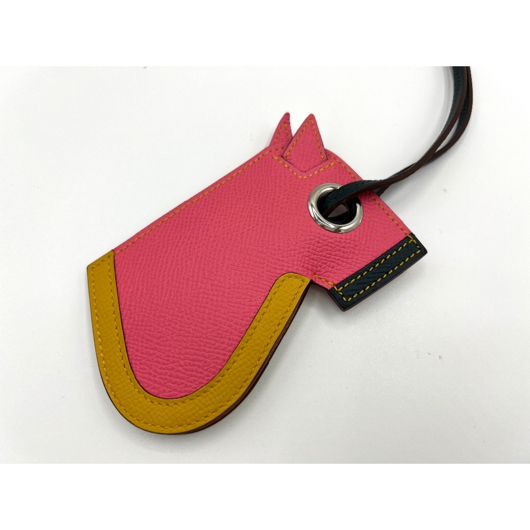 HERMES - HERMES エルメス チャーム カマイユ キーリング ホース エプソン ピンク C刻印 美品
