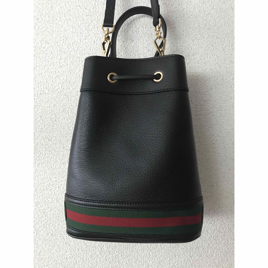 Gucci(グッチ)のGUCCI  スモールバケットバッグ　未使用 レディースのバッグ(ハンドバッグ)の商品写真