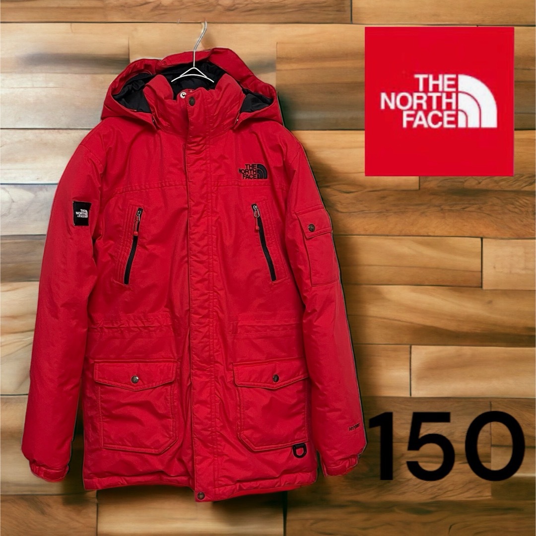 THE NORTH FACE(ザノースフェイス)の最終価格【大人気】ノースフェイスダウンジャケット150 レッド　ハイベント　 キッズ/ベビー/マタニティのキッズ服男の子用(90cm~)(コート)の商品写真