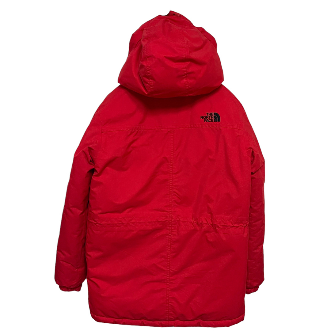 THE NORTH FACE(ザノースフェイス)の最終価格【大人気】ノースフェイスダウンジャケット150 レッド　ハイベント　 キッズ/ベビー/マタニティのキッズ服男の子用(90cm~)(コート)の商品写真