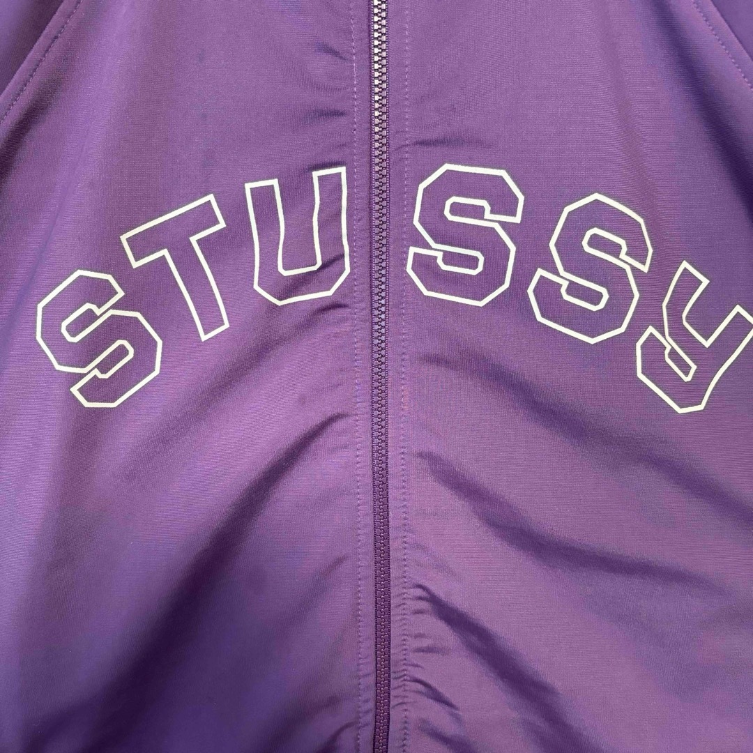 STUSSY(ステューシー)の【希少デザイン】ステューシー　ジャージ　Lサイズ　センターロゴ　アーチロゴ　希少 メンズのトップス(ジャージ)の商品写真