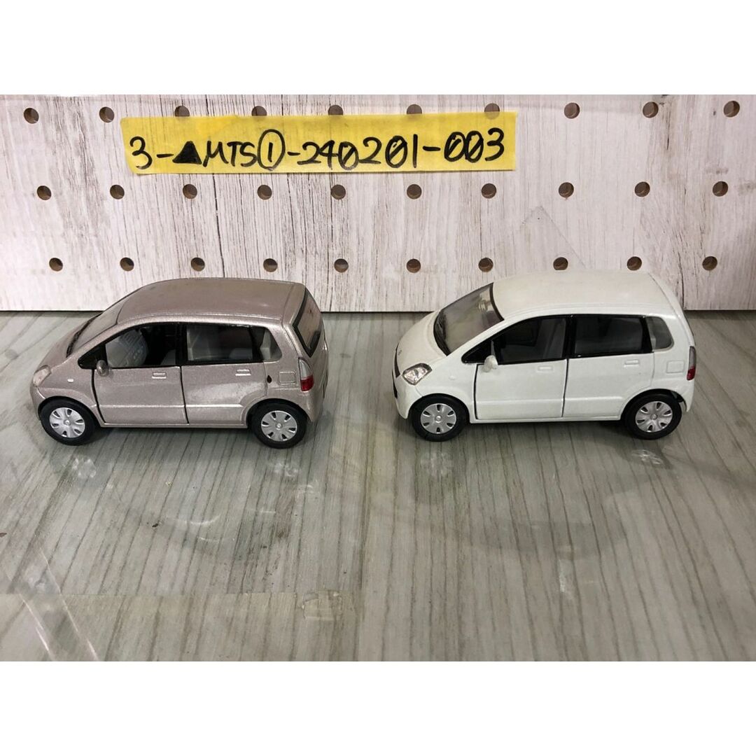 3-▲1/42スケール 2台セット スズキ SUZUKI MRワゴン 非売品 白 ホワイト シルバー  wagon タイヤヒビあり エンタメ/ホビーのおもちゃ/ぬいぐるみ(その他)の商品写真