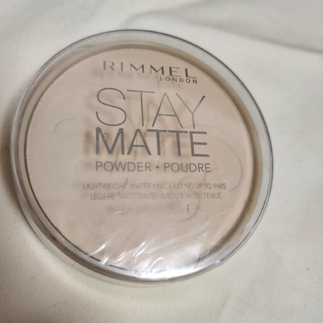 RIMMEL(リンメル)のRIMMEL STAY MATTE POWDER コスメ/美容のベースメイク/化粧品(フェイスパウダー)の商品写真