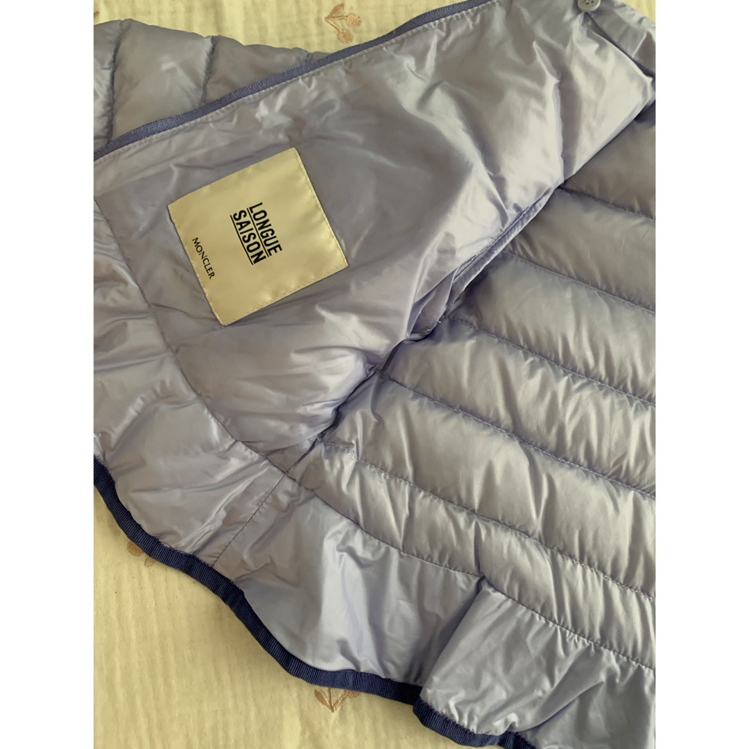 MONCLER(モンクレール)の【美品】Moncler VESLE  ライトダウン　3A キッズ/ベビー/マタニティのキッズ服女の子用(90cm~)(ジャケット/上着)の商品写真