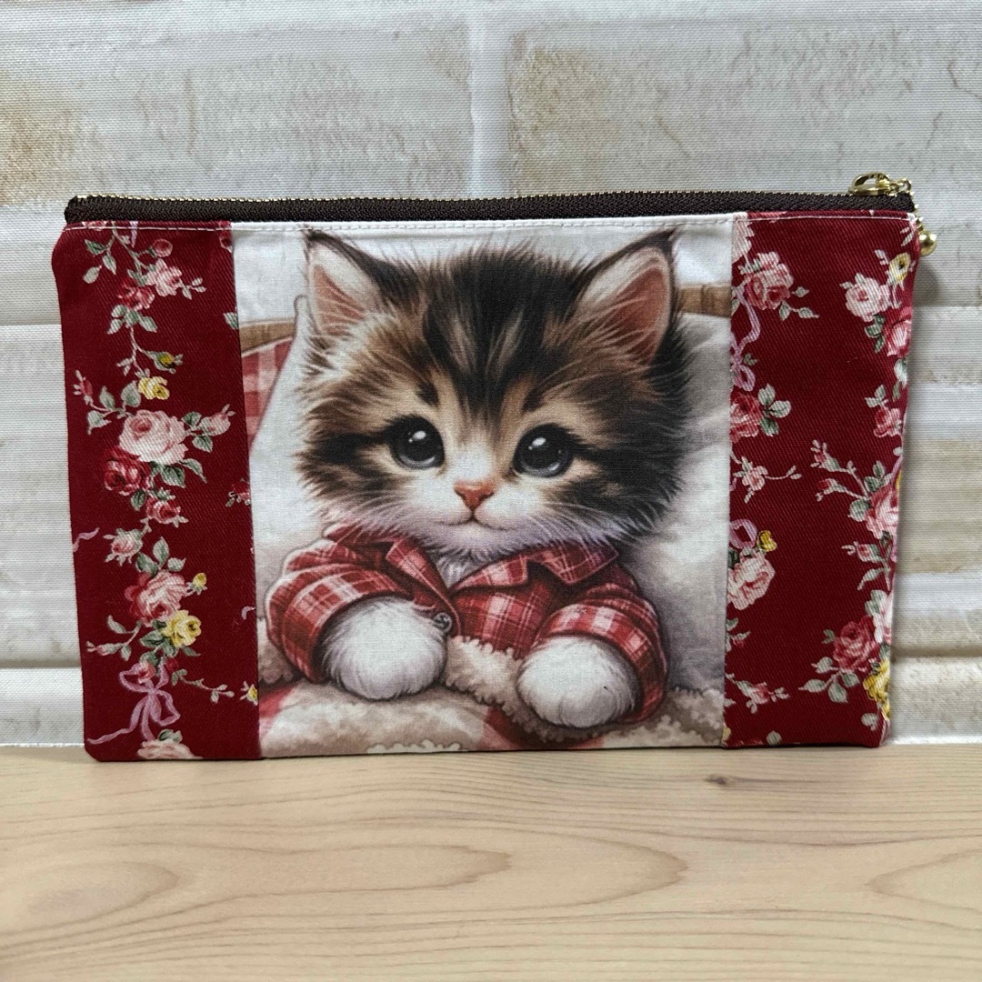 ご専用❣️ハンドメイド❣️可愛い猫ちゃん❣️フラットポーチ❣️-