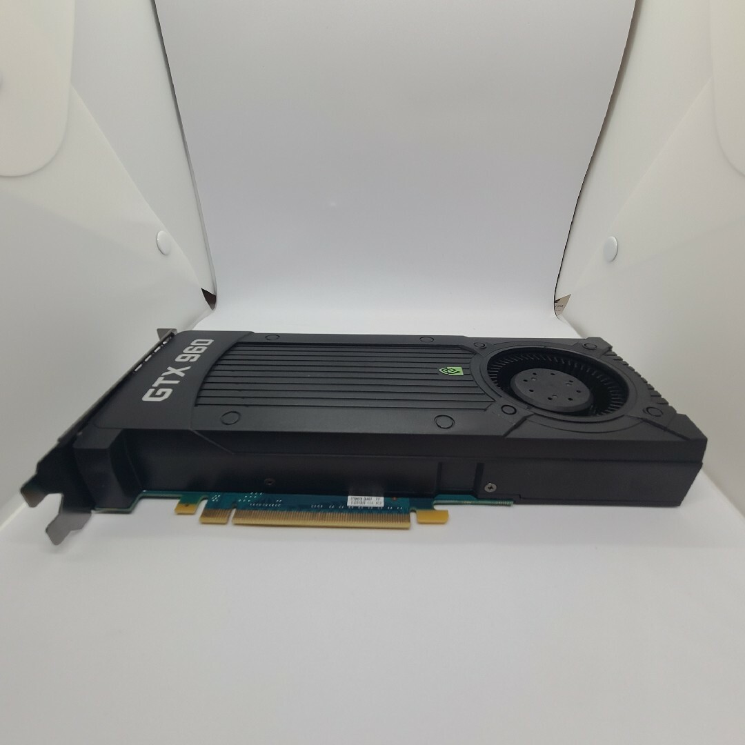 NVIDIA(エヌビディア)のGEFORCE  GTX 960 2GB  グラフィックボード スマホ/家電/カメラのPC/タブレット(PCパーツ)の商品写真