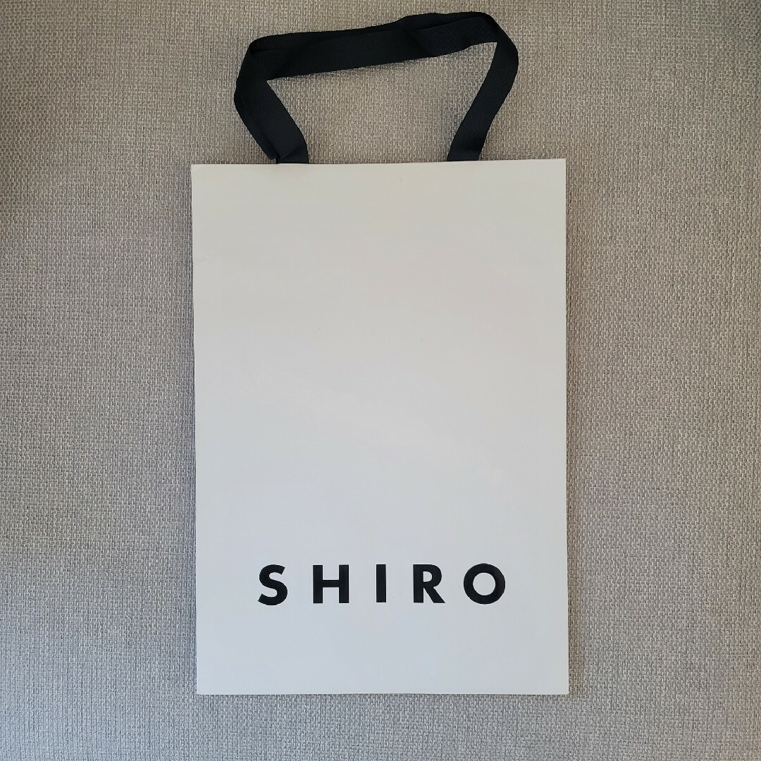 shiro(シロ)のSHIRO シロ　紙袋　ショッパー　ショップ袋　ブランド袋 レディースのバッグ(ショップ袋)の商品写真