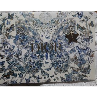 クリスチャンディオール(Christian Dior)のDior バタフライ柄　紙袋　チャームつき(ショップ袋)