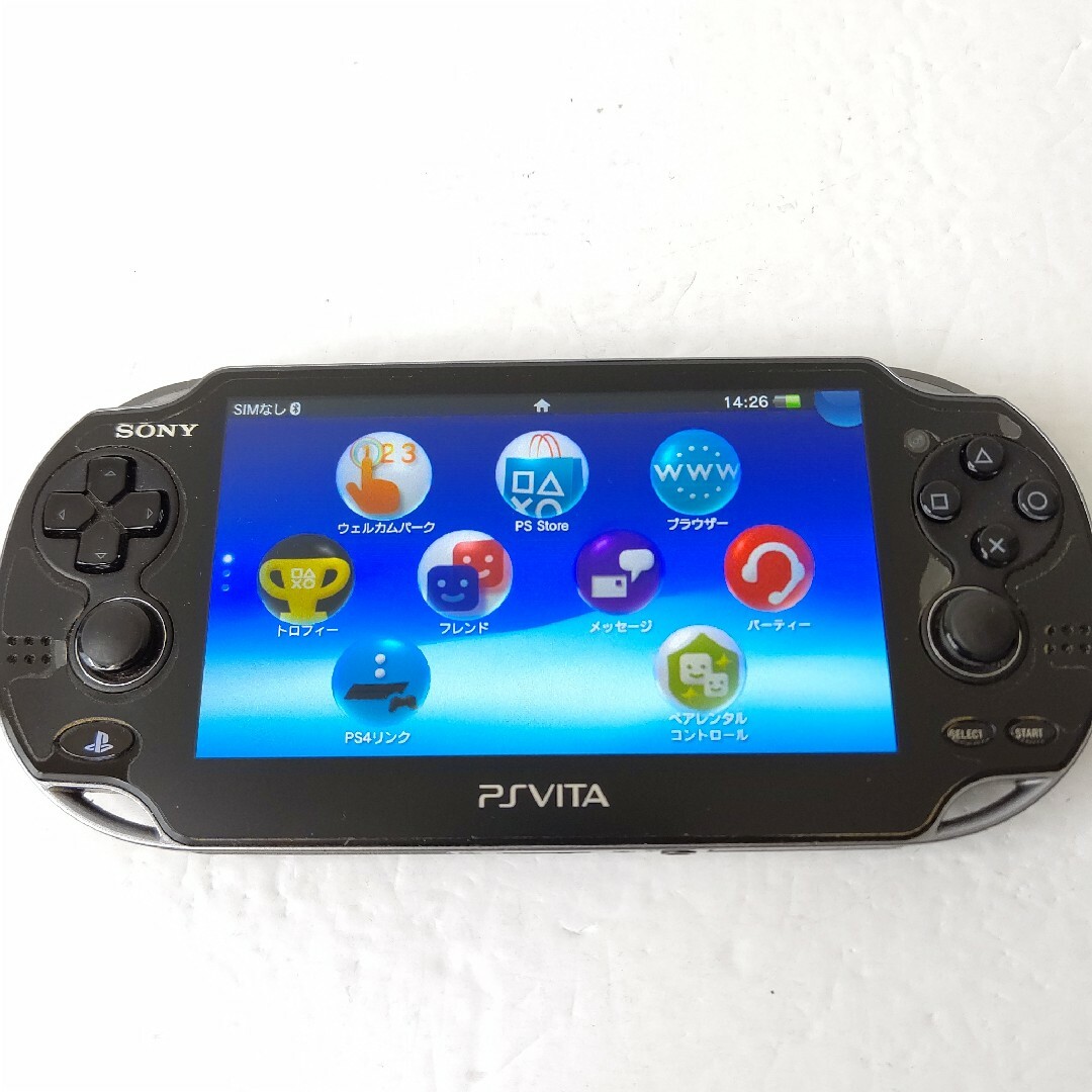 PlayStation Vita(プレイステーションヴィータ)のSONY　PSvita pch1100 クリスタルブラック　画面極美品　ゲーム機 エンタメ/ホビーのゲームソフト/ゲーム機本体(携帯用ゲーム機本体)の商品写真