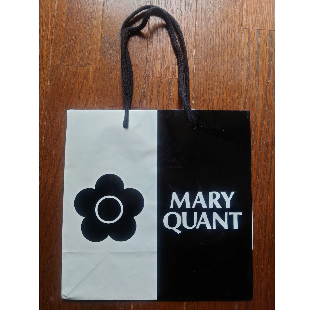 MARY QUANT(マリークワント)のマリークワント　ショッパー　紙袋 レディースのバッグ(ショップ袋)の商品写真