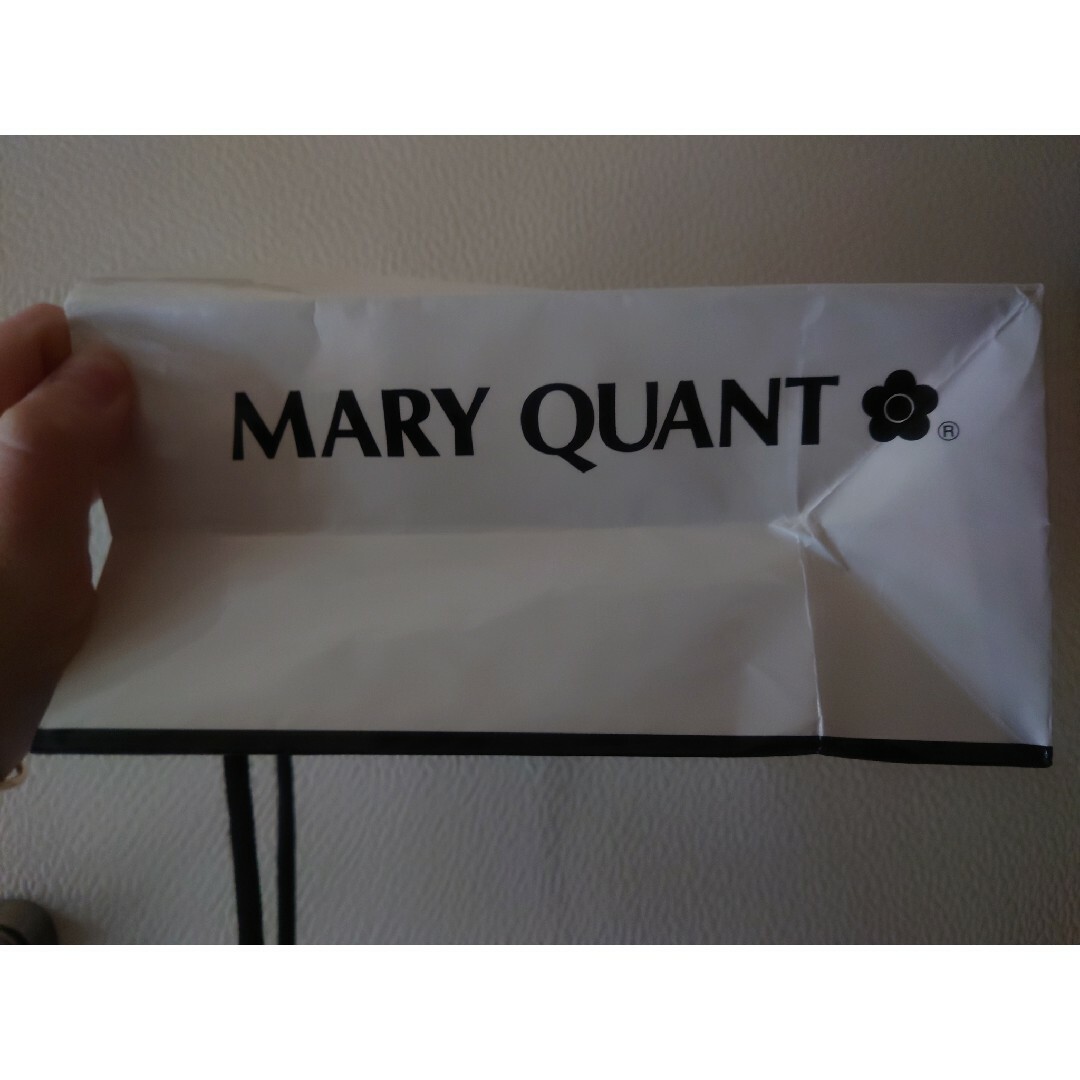 MARY QUANT(マリークワント)のマリークワント　ショッパー　紙袋 レディースのバッグ(ショップ袋)の商品写真