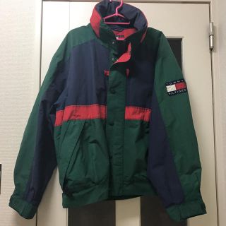 トミーヒルフィガー(TOMMY HILFIGER)のTOMMY HILFIGER アウター outer green red(ナイロンジャケット)