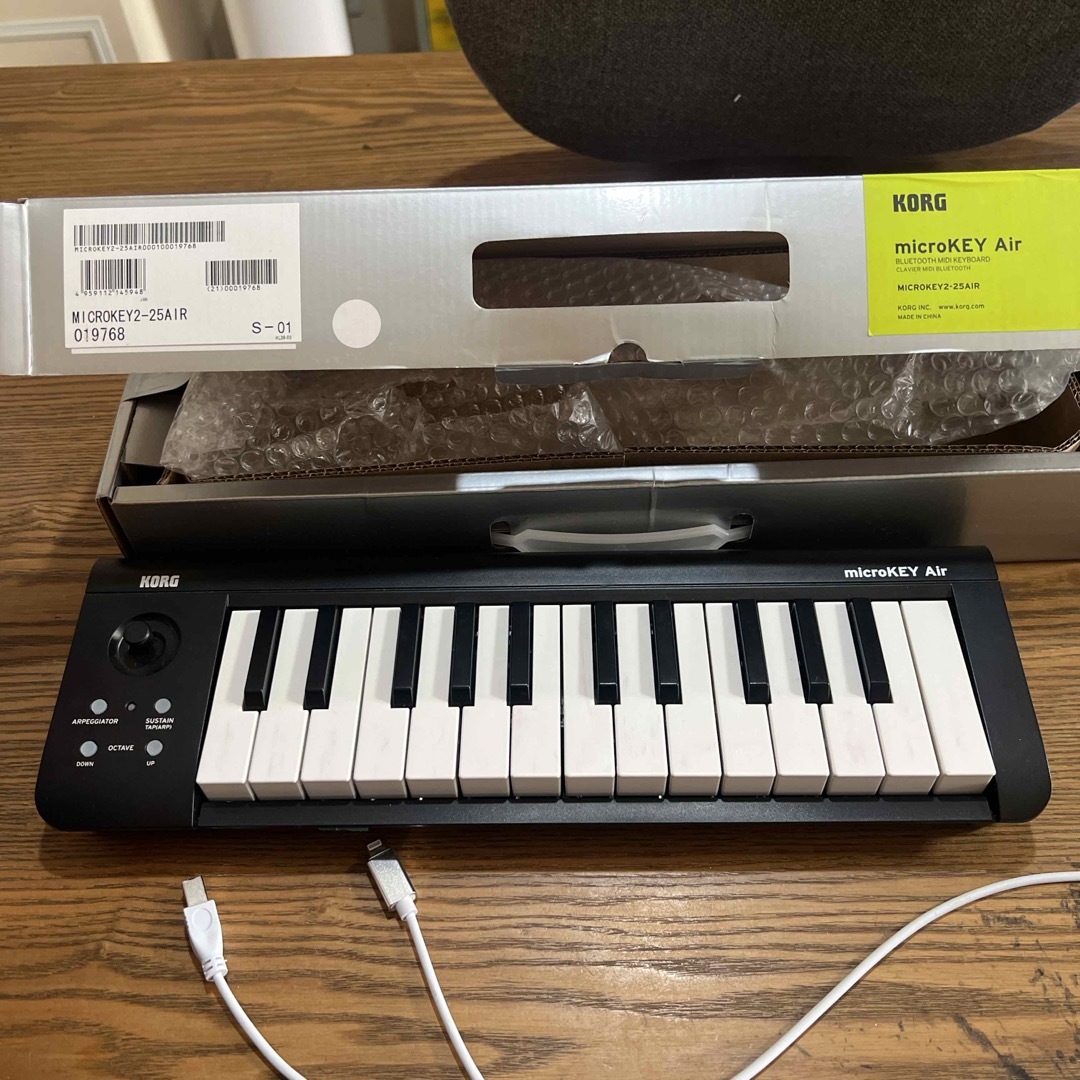 ジャンクBLUETOOTH MIDI KEYBOARD 25鍵盤 MICROKE 楽器のDTM/DAW(その他)の商品写真