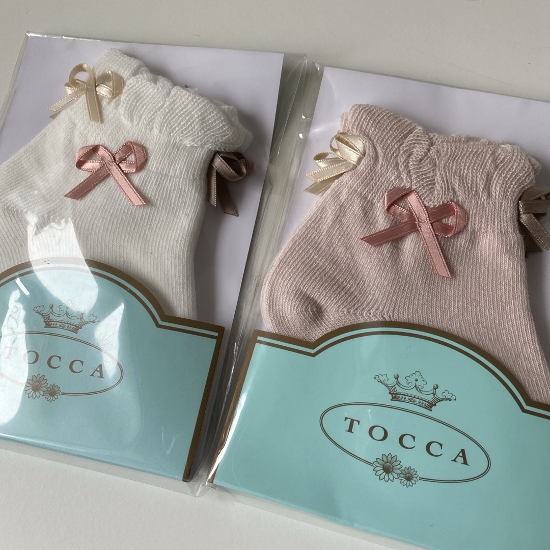 TOCCA(トッカ)のTOCCA ベビー 女の子 靴下 2セット リボン 色違いセット9-11cm キッズ/ベビー/マタニティのこども用ファッション小物(靴下/タイツ)の商品写真