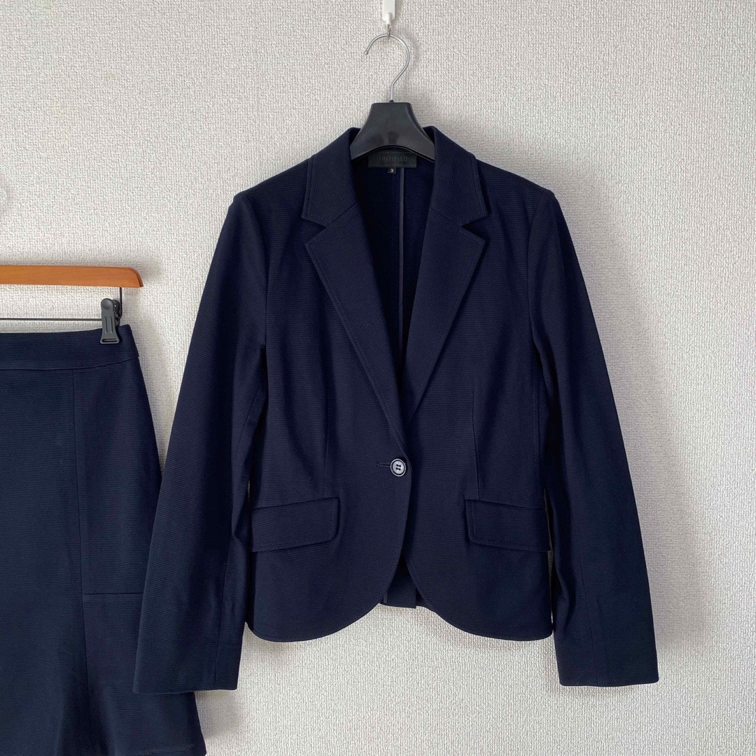 UNTITLED(アンタイトル)のアンタイトル ストレッチ スーツ 3 W70 濃紺 春秋 未使用に近い DMW レディースのフォーマル/ドレス(スーツ)の商品写真