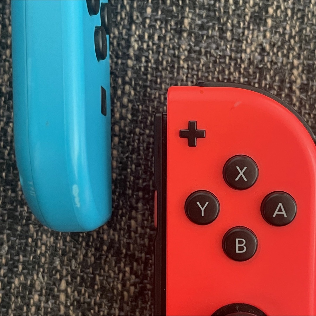 Nintendo Switch(ニンテンドースイッチ)の任天堂switch Joy-Con 左右　⭐︎ジャンク品⭐︎ エンタメ/ホビーのゲームソフト/ゲーム機本体(その他)の商品写真